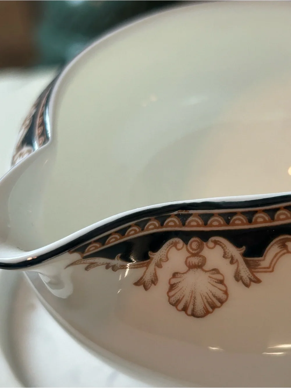 WEDGWOOD MEDICI R4588 Bone China England Creamer & Covered Sugar Bowl Set Lid